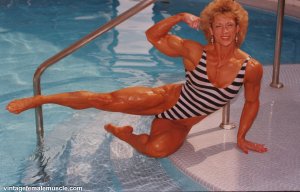 Rozann Keyser, Rosanne Keyser Virtual Reality Video (8K)  Virtual Reality Photo Set, virtual reality video, female bodybuilder, female muscle, fbb, vr, muscular woman, Vintage Female Muscle, girls with muscle, FTVideo 8k resolution