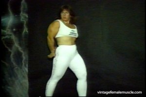 Christina Dutkowski, Virtual Reality Video (8K)  Virtual Reality Photo Set, virtual reality video, female bodybuilder, female muscle, fbb, vr, muscular woman, Vintage Female Muscle, girls with muscle, FTVideo 8k resolution